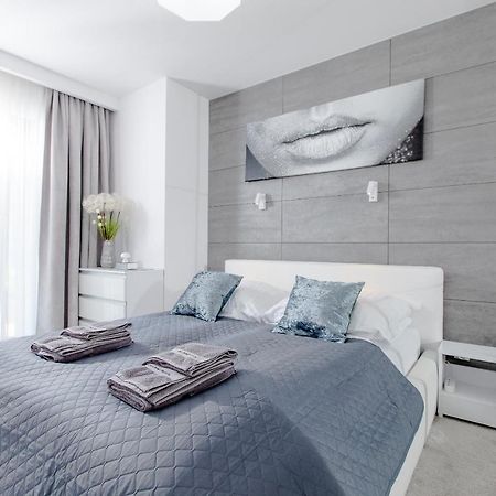 Apartament Linia Komfortu Gardenia Dziwnow Z Widokiem Na Morze Epapartamenty Exterior photo
