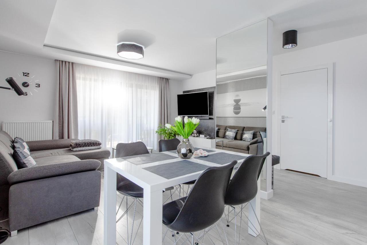 Apartament Linia Komfortu Gardenia Dziwnow Z Widokiem Na Morze Epapartamenty Exterior photo