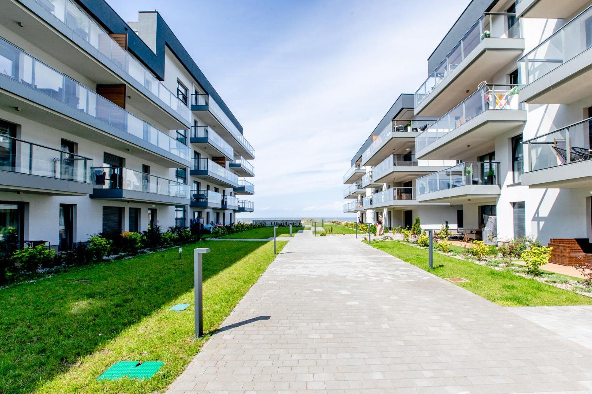 Apartament Linia Komfortu Gardenia Dziwnow Z Widokiem Na Morze Epapartamenty Exterior photo